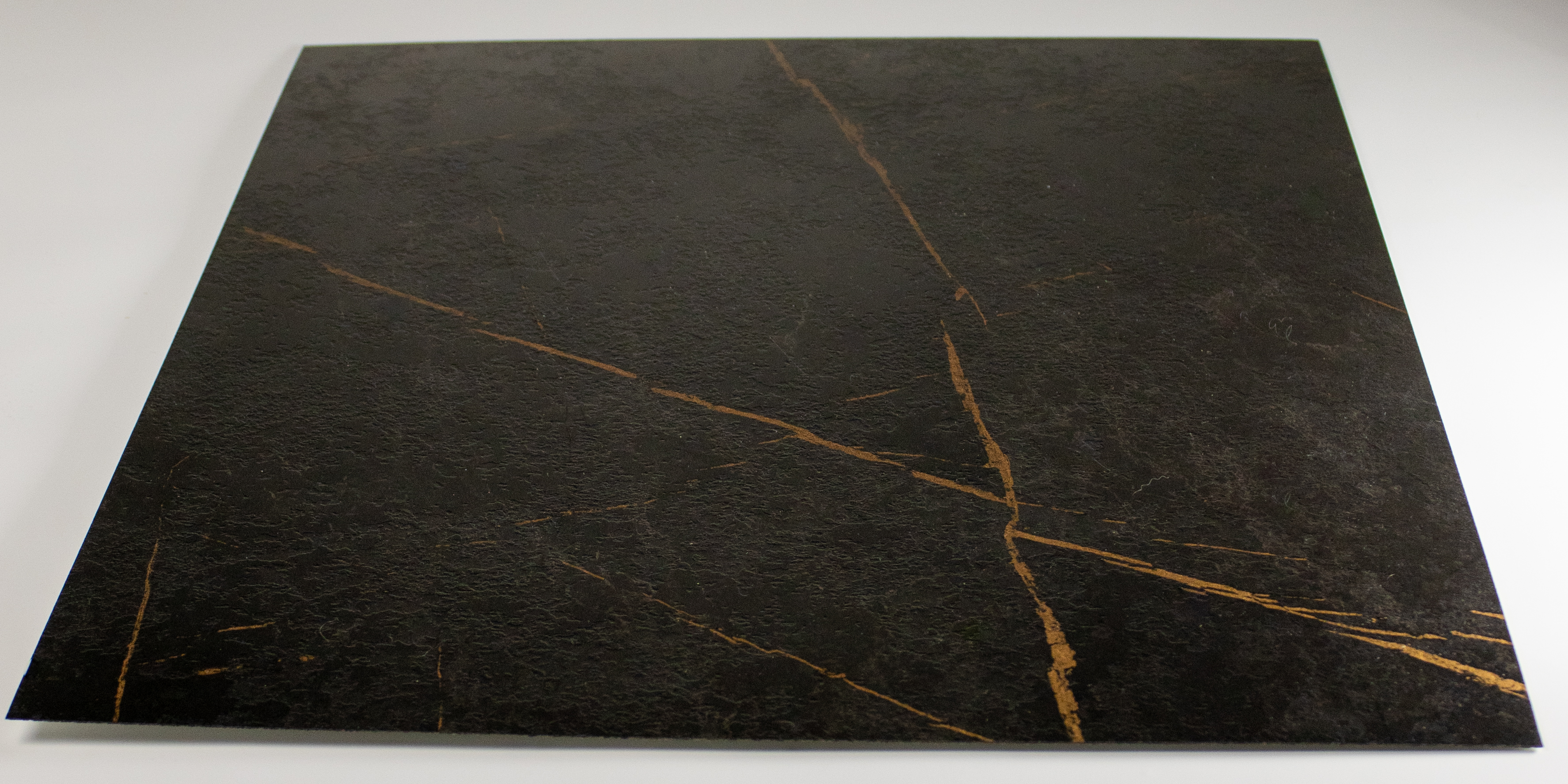 HPL Compact Каспий черное золото 4200х1320х12мм стоун